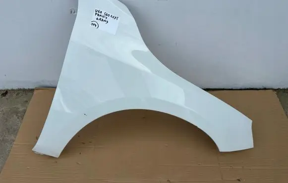 Volvo V60 Fender