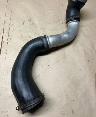 Volvo V40 Intercooler hose/pipe 31325041 12465D 31319364