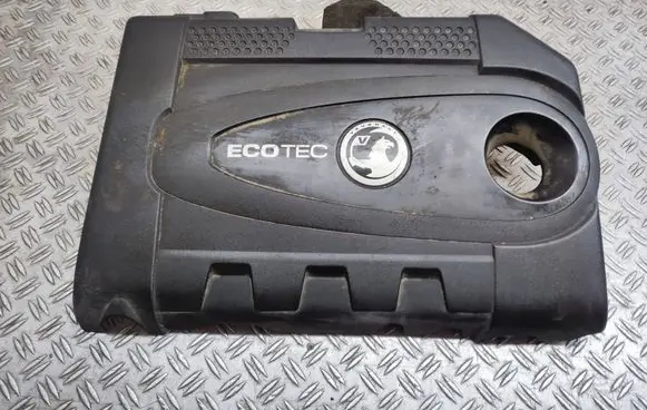 Opel Astra J Engine cover (trim) 55583060