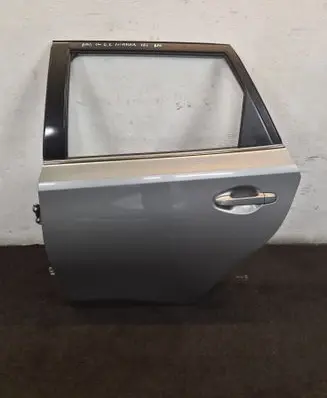 Toyota Auris E180 Rear door 