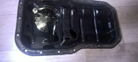 Toyota Carina T210 Oil sump