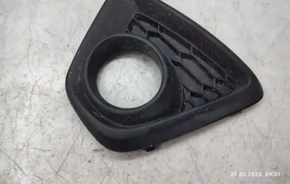 Mazda CX-5 Front fog light trim/grill KD5350C21