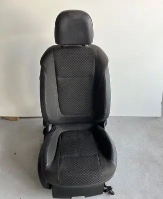 Opel Zafira C Front passenger seat 