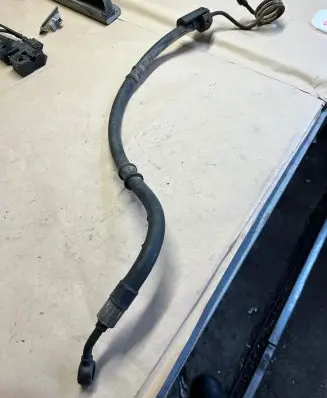 Volkswagen PASSAT B5 Power steering hose/pipe/line