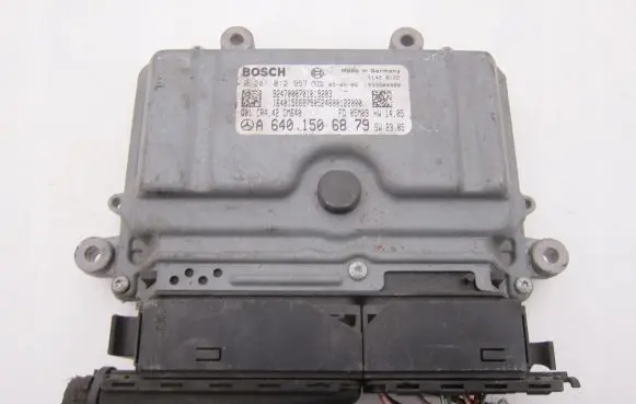 Mercedes-Benz A W169 Engine control unit/module A6401506879 0281012957