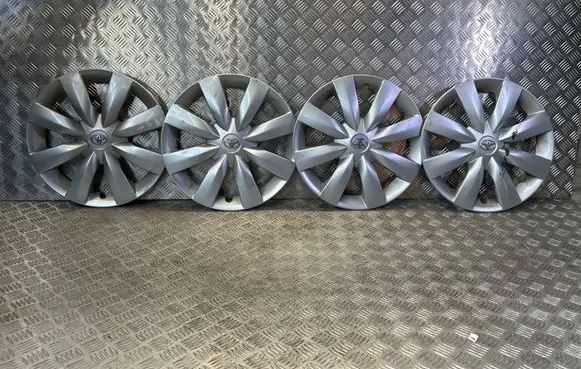 Toyota RAV 4 (XA20) R16 wheel hub/cap/trim 