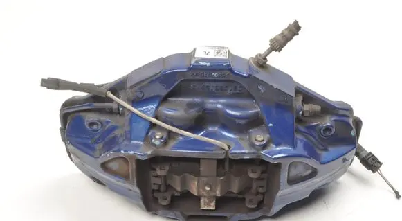 BMW 1 F40 Front brake caliper 687985307