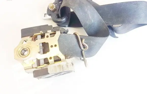 Ford Mondeo Mk III Front seatbelt 1s71f61294ad 1s71-f61294-ad