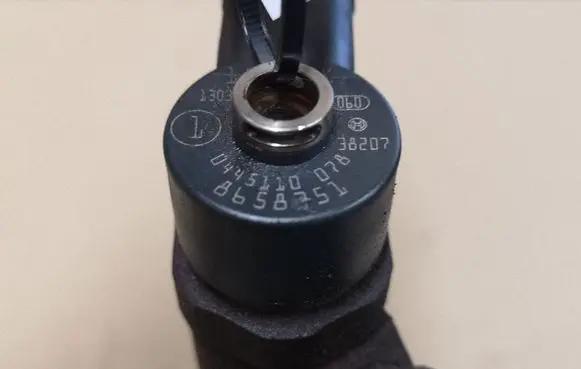 Volvo XC90 Fuel injector 0445110078