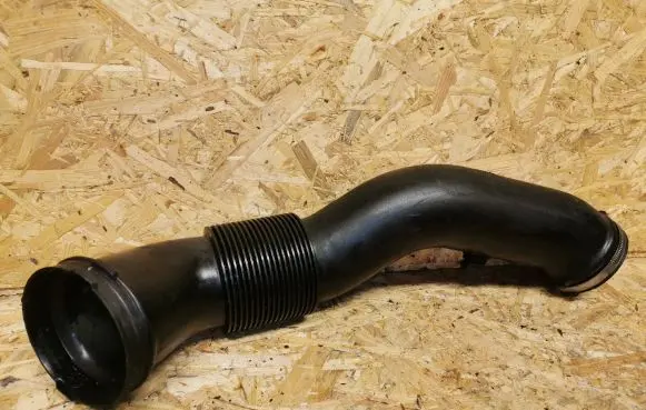 Audi A8 S8 D4 4H Air intake duct part 4H0129615D TB446408