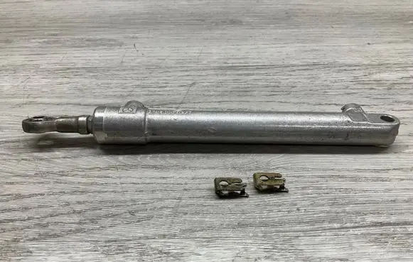 Mercedes-Benz SL AMG R129 Convertible roof main ram cylinder 1298002072 A1298002072