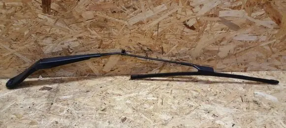 Volvo S80 Front wiper blade arm 30655054