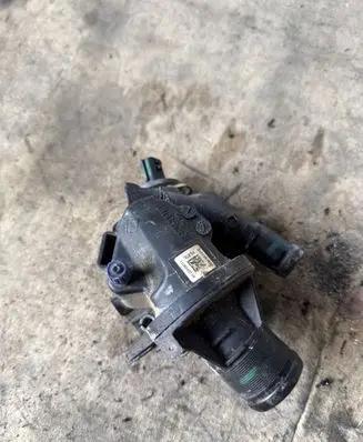 Renault Master III Thermostat 110604371R