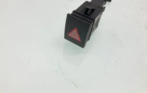 Skoda Fabia Mk1 (6Y) Hazard light switch 6Q0953235A 19802