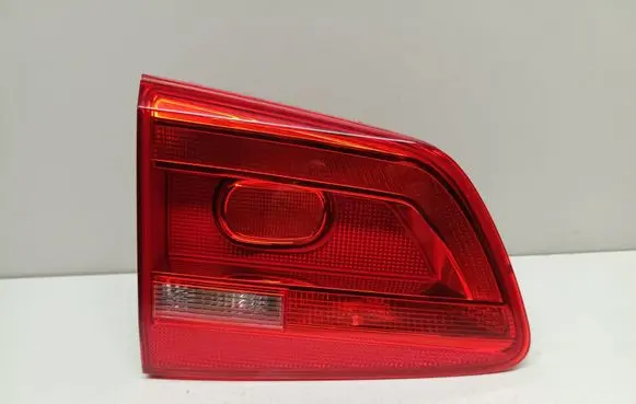 Volkswagen Touran II Tailgate rear/tail lights 1T0945093