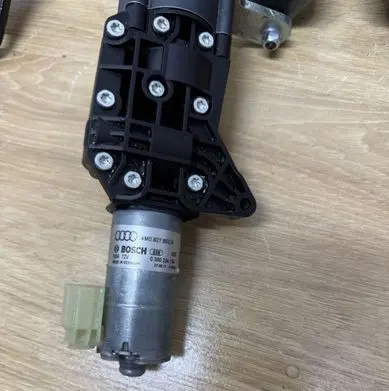 Audi Q7 4M Tailgate strut 40827851