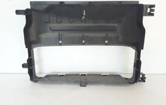 Renault Zoe Intercooler air guide/duct channel 215541324R