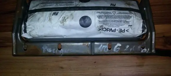Peugeot 406 Passenger airbag
