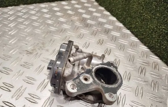 Renault Master III EGR valve H8201353607 Z47109869R