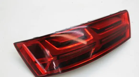 Audi Q7 4M Rear/tail lights 4M0945093E
