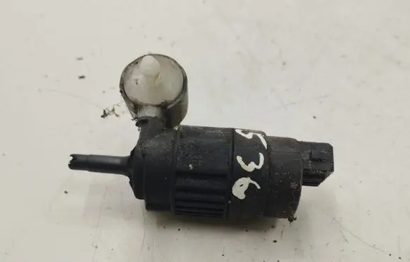 Opel Corsa C Windscreen/windshield washer pump 090586632
