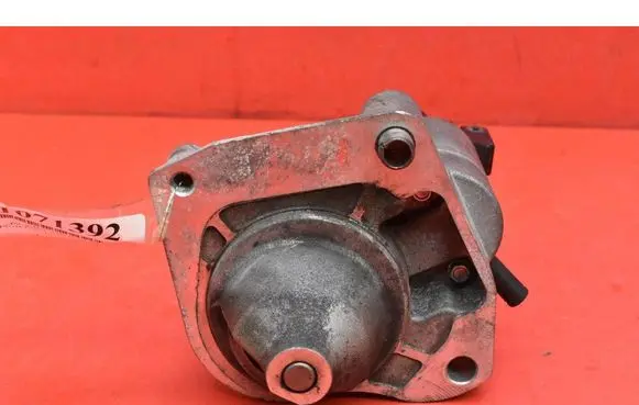 Peugeot 208 I Starter motor 967153088003