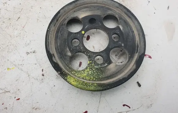 Volvo XC70 Power steering pump pulley 30731821