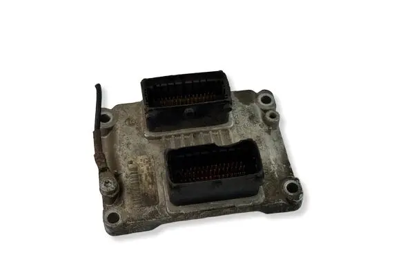 Opel Corsa C Engine control unit/module 09115112 26SA7604 0261206074
