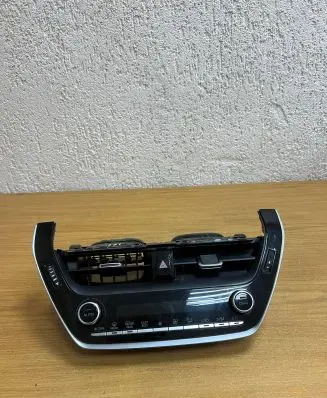 Toyota Corolla E210 E21 Climate control unit 055642-2830 55900-02F30 7036D11