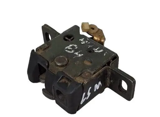 Audi A6 S6 C4 4A Tailgate/trunk/boot lock/catch/latch 4A9827505C