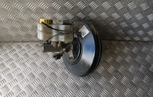 Skoda Roomster (5J) Brake booster 6R1614105J