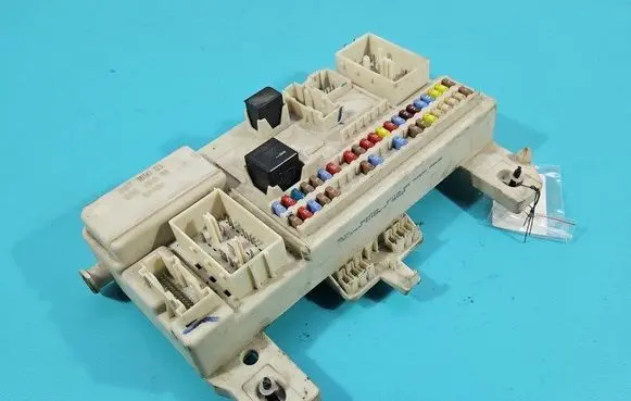 Fuse box set