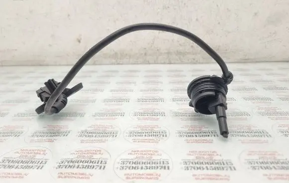 Volkswagen PASSAT B5 Reversing light switch sensor 012919823F