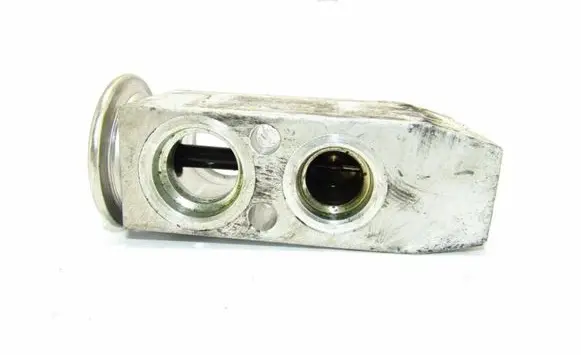Nissan X-Trail T31 Air conditioning (A/C) expansion valve 