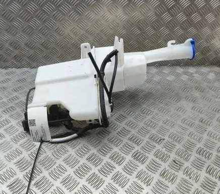 Hyundai Kona I Windshield washer fluid reservoir/tank 98610J9200 98610J9300