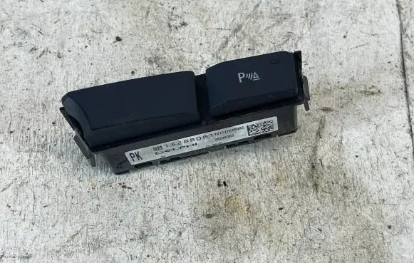 Opel Astra J Parking (PDC) sensor switch 13288081
