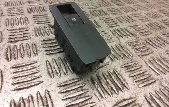Opel Insignia A Electric window control switch 13222231