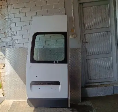 Renault Master III Back/rear loading door 901210003R