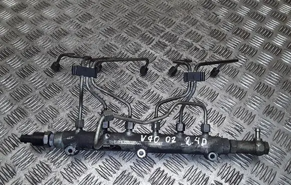 Volvo V70 Fuel main line pipe 0445215010