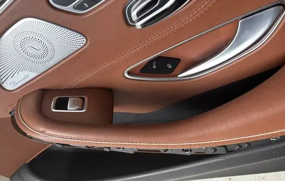 Mercedes-Benz S C217 Front door card panel trim 
