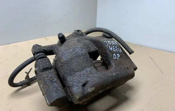 Toyota Verso Front brake caliper
