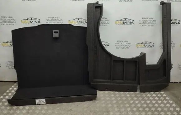 Trunk/boot floor carpet liner