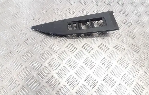 SsangYong Actyon sports I Front door window switch trim 7225009000