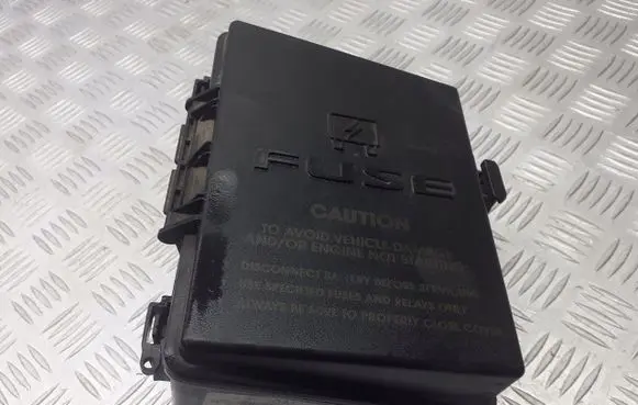 Chrysler Pacifica Fuse box set