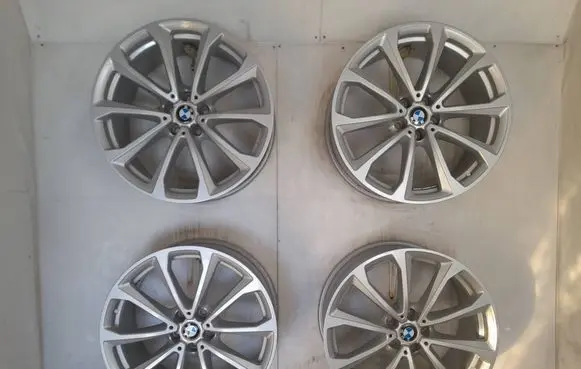 BMW X7 G07 R20 alloy rim 6880688