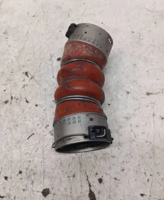 BMW 5 F10 F11 Intercooler hose/pipe 331241203150