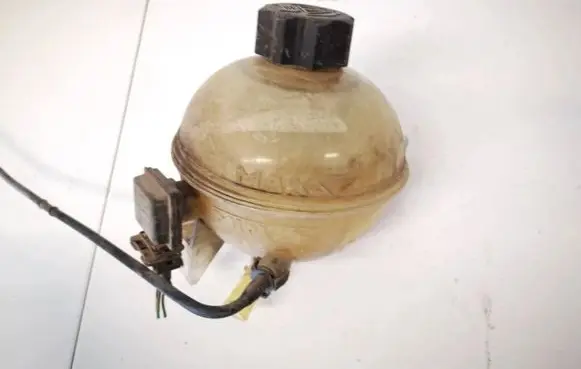 Peugeot 206 Coolant expansion tank/reservoir 9646902580 63299048