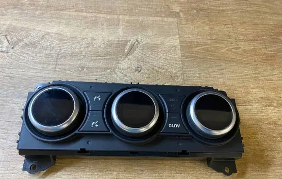 Land Rover Discovery 5 Climate control unit 1703040103 HY3218D687LC 245081010145