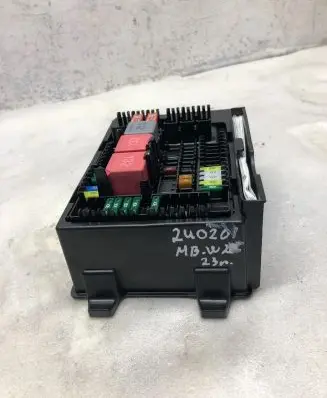 Mercedes-Benz C W206 Fuse module A2239061502