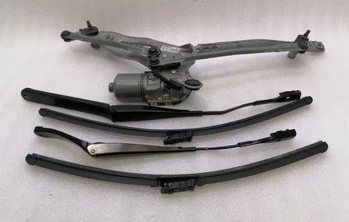 Porsche 718 Cayman 982 982c Front wiper linkage and motor 99162410605